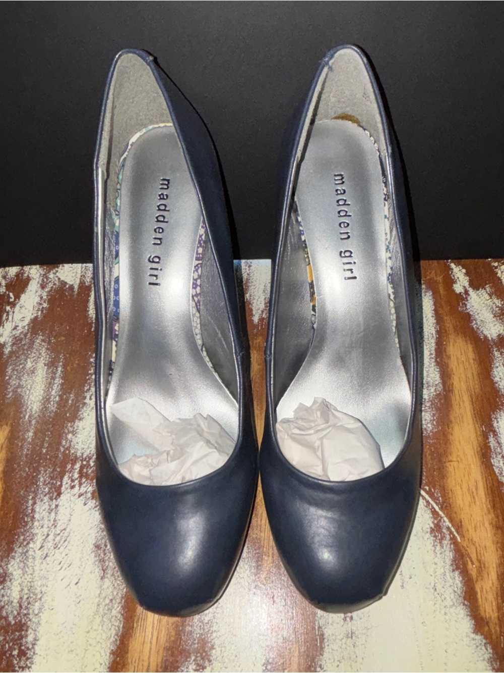 Madden Girl Navy Round-Toe Pumps Size 8 NWT